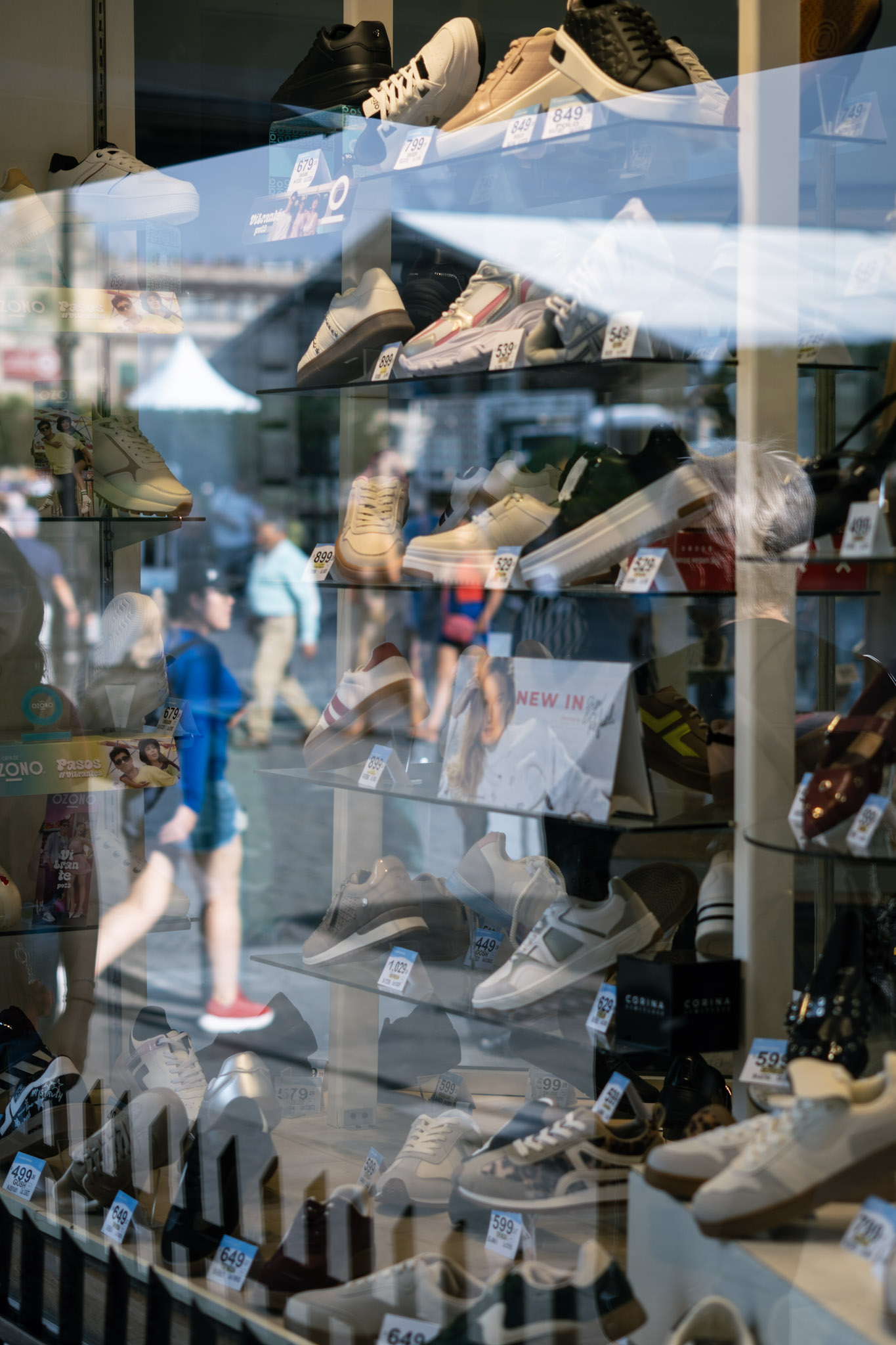 Sneakers